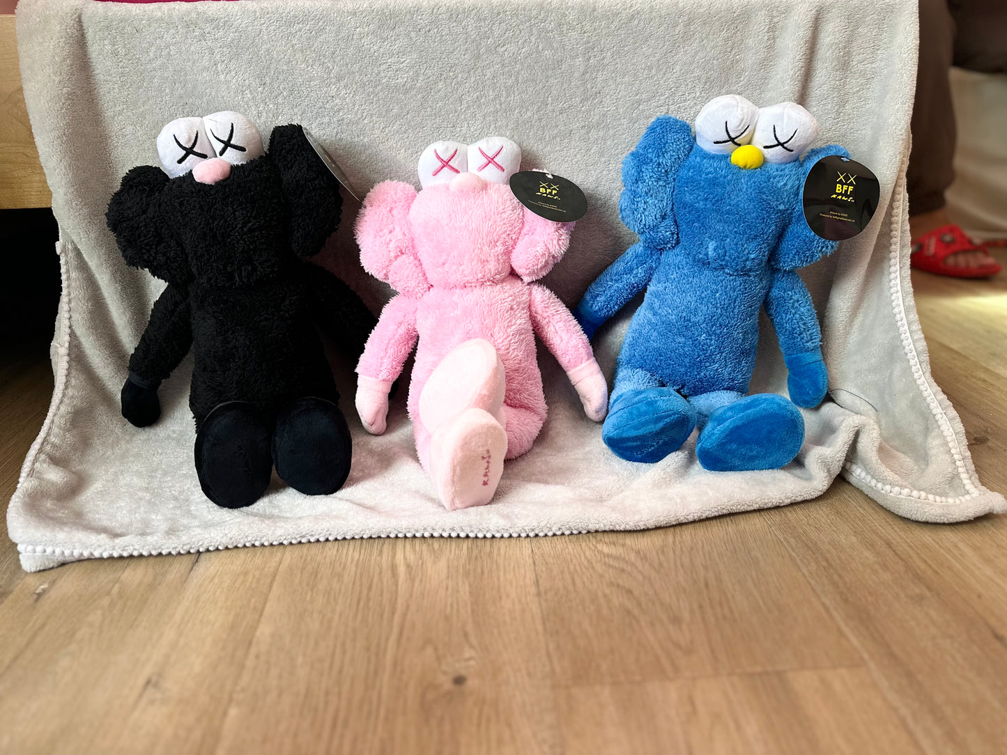Plushies KAWS